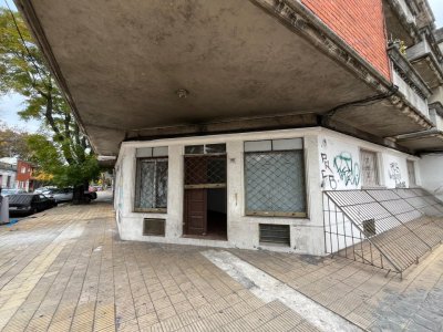 Alquiler Local con Vivienda Goes con Sotano