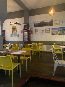 Alquiler Local opcion Gastronomico Parque Rodo con Azotea