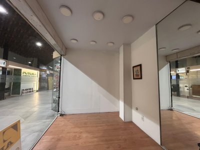 Alquiler Local Comercial 9m2 Centro Galería Cristal