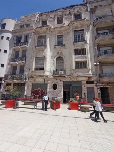 Alquiler Local con Doble Frente 82m2 Ciudad Vieja 