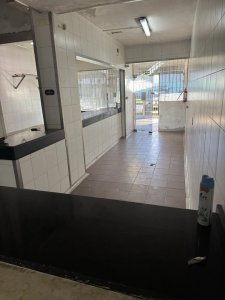 Alquiler Local Comercial 98m2 Mercado Modelo