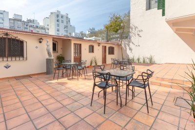 Alquiler Hermosas Oficinas Pocitos con Patio Comun