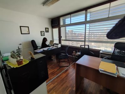 Venta Oficina Cordón 54m2 frente al Edificio del Notariado
