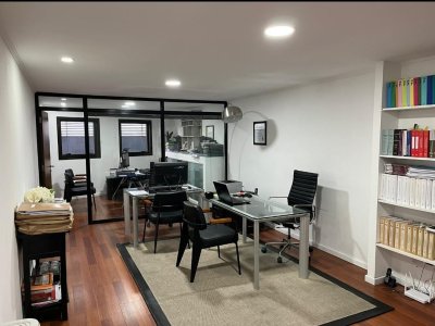 Venta Oficina 37m2 Ciudad Vieja 