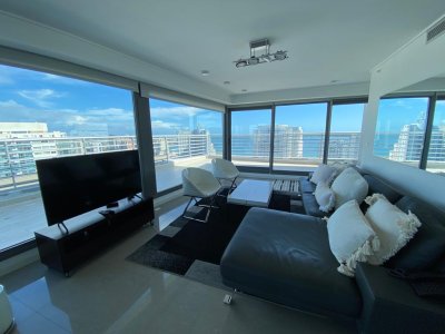 Apartamento Penthouse en venta con 300 mts de planta