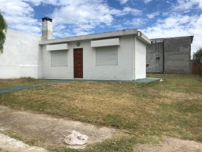 Linda casa en Barrio Biarritz, de 1 dormitorio 