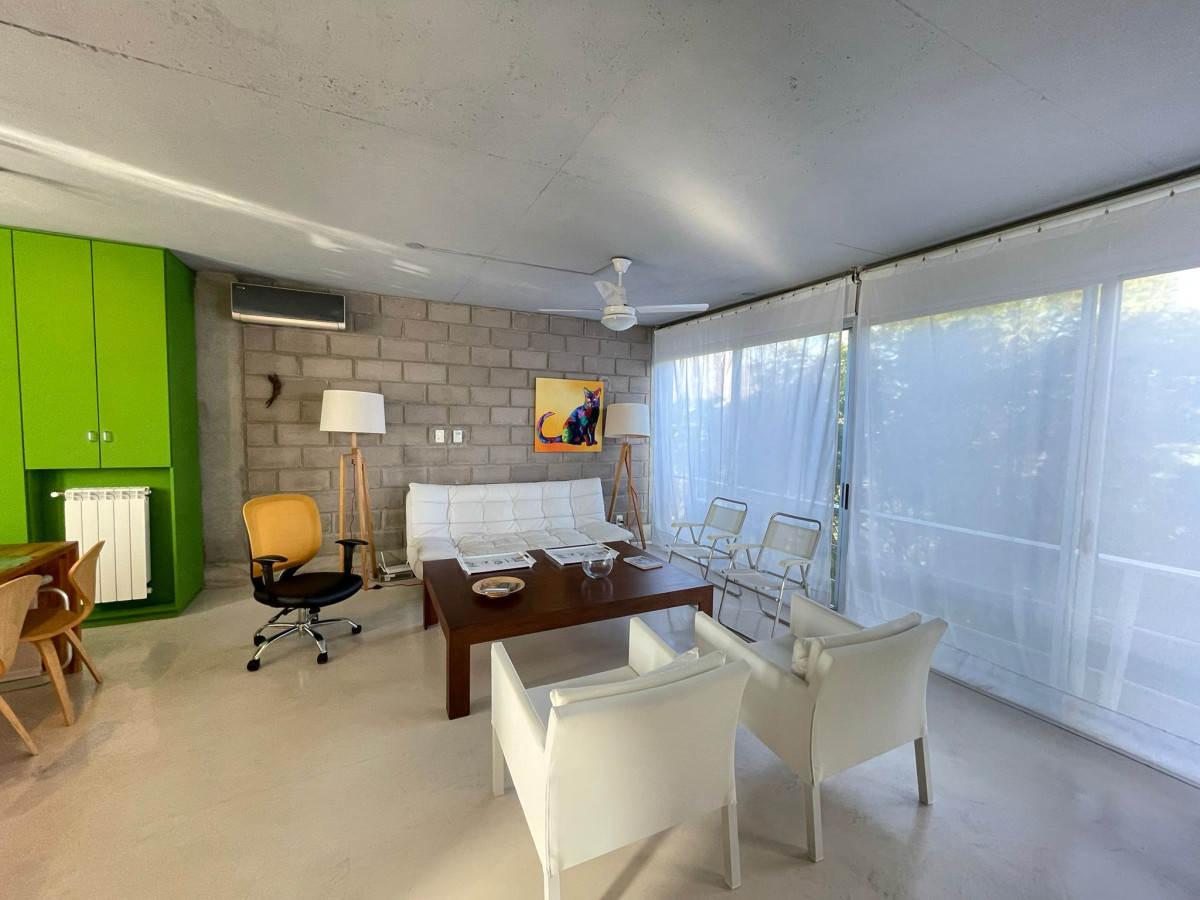 Hermoso monoambiente en venta. Zona del Real de San Carlos, Colonia del Sacramento