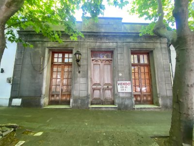 Casa Antigua en Colonia 