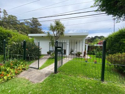 Hermosas Casas en Zona Balnearia 