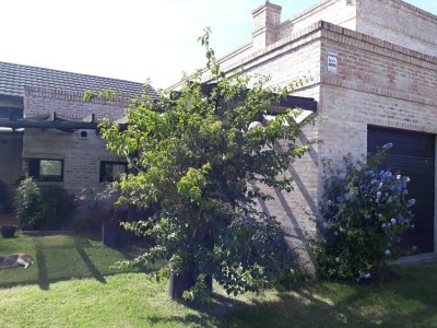 Impresionante Casa con Espacios Amplios y Acabados de Alta Calidad