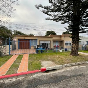 ¡Descubre Tu Próximo Hogar en Colonia del Sacramento!