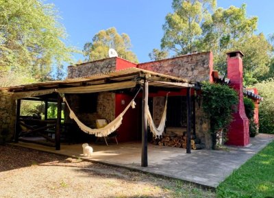 SE VENDEN DOS PROPIEDADES JUNTAS-?Encantadora chacra amoblada de casi 1 hectárea con árboles frutales + terreno lindero de 20X50 con Bosque Nativo