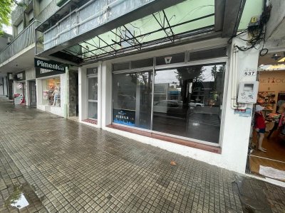 ¡OPORTUNIDAD DE INVERSIÓN EN EL CORAZÓN DE COLONIA! 