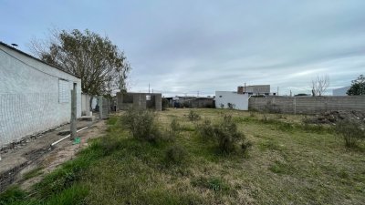 Terreno con construcción a terminar 