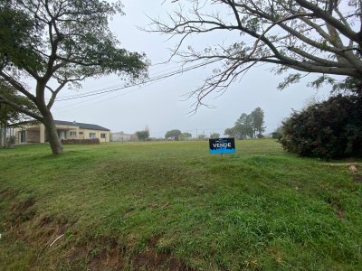 En Venta Estupendo terreno en Altos de San Carlos 