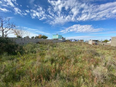 Terreno en Colonia 