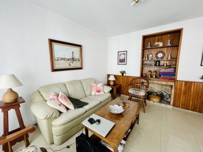 VENTA - Departamento de 3 dormitorios más servicio en Punta del Este SAP5561684