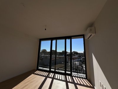 Alquilo, Estrene apartamento 1 dor , Patio con Parrillero . La Blanqueada
