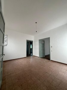 Alquilo apartamento 3 dormitorios , 2 balcones frente y Interno sobre 8 de octubre esq Paladino