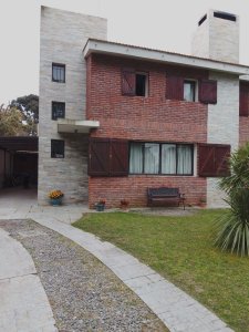 VENTA , DIVINA CASA , 4 DORMITORIOS , 4 BAÑOS , A MTRS DE LA PLAYA , EL PINAR 