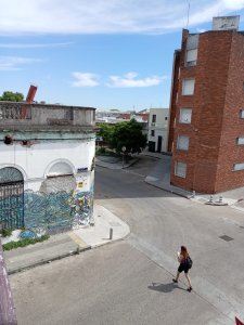 VENTA CASA DE UN DORMITORIO - PARRILLERO EN AGUADA