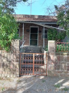 ALQUILER CASA DE 1 DORM. EN LA TEJA