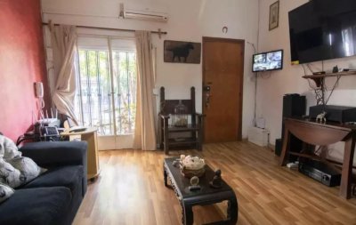VENTA CASA 2 DORM. CON COCHERA Y JARDÍN EN BUCEO