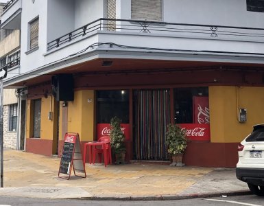 Venta de Local Comercial en Cordón 