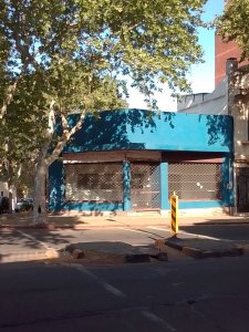 VENTA GRAN LOCAL COMERCIAL EN AV. SAN MARTÍN, REDUCTO