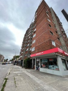 Apartamento alquiler 2 dormitorios La blanqueada Av.italia 