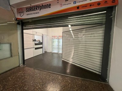 Alquiler local comercial galería cine opera 18 de julio