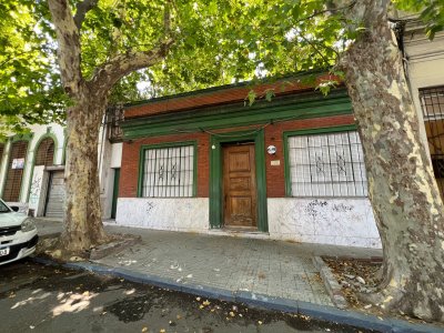 venta terreno tres cruces sobre calle paullier OPORTUNIDAD 620 m2