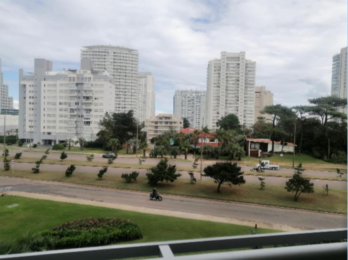 Venta Mansa a pasos del Mar 