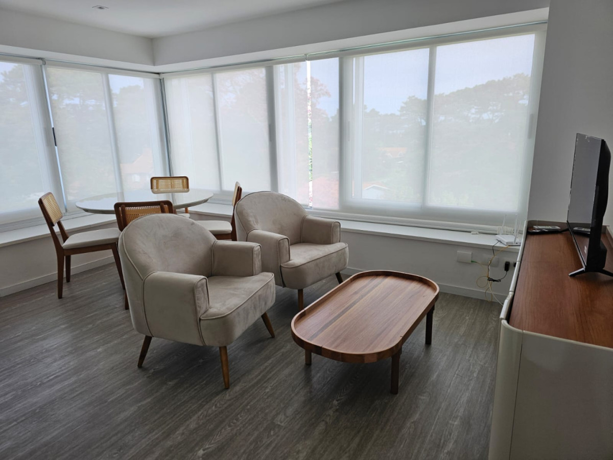 Alquiler Invernal Punta del Este 1 dormitorio Edificio con Amenities