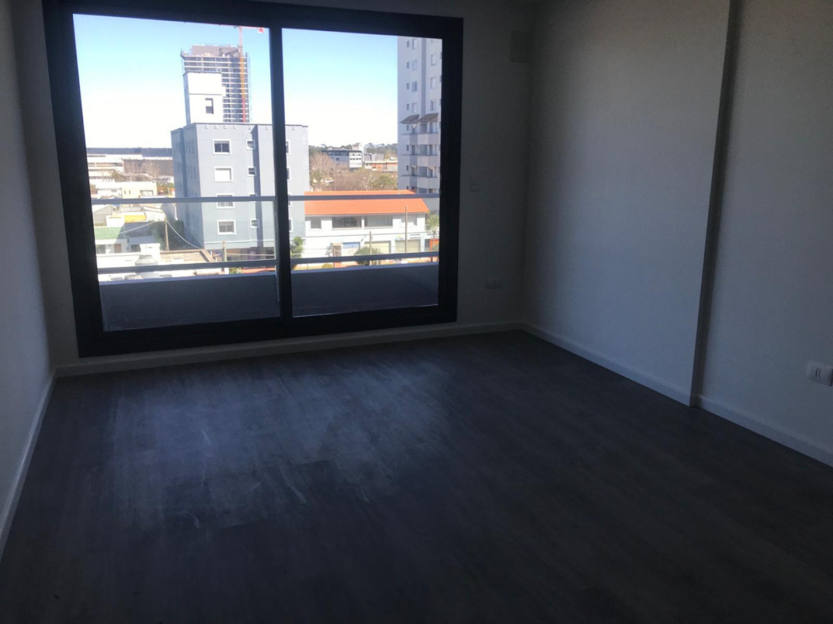Venta Departamento 1 dormitorio con Renta zona Atlántico Shopping