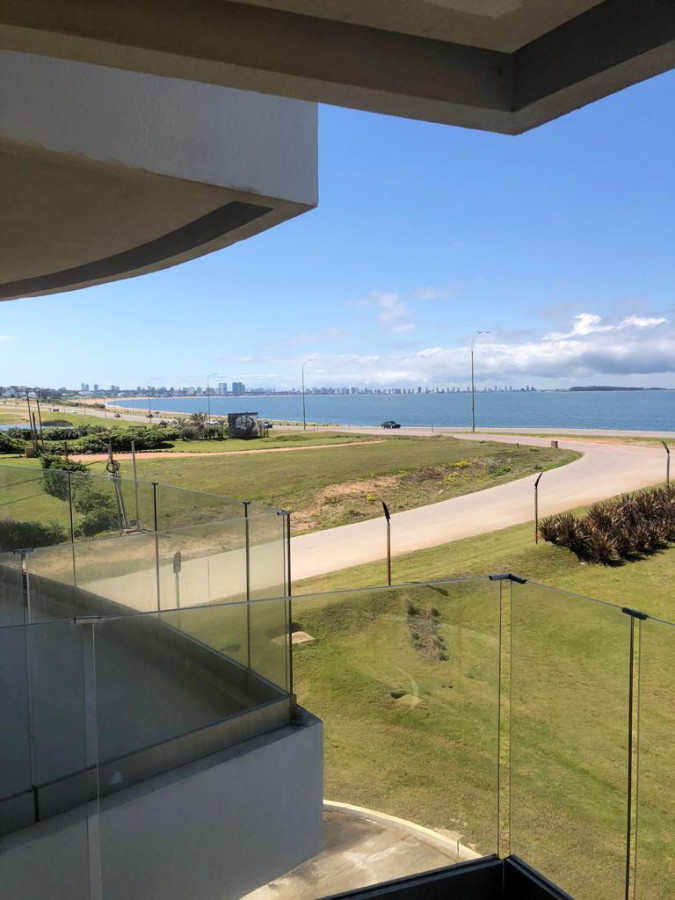 Hermoso Departamento Frente al Mar Mansa 