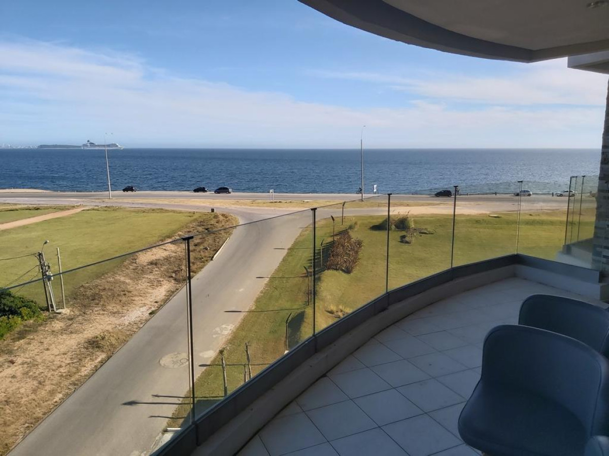 Hermoso Pent House en Alquiler Anual Mansa Frente al Mar 
