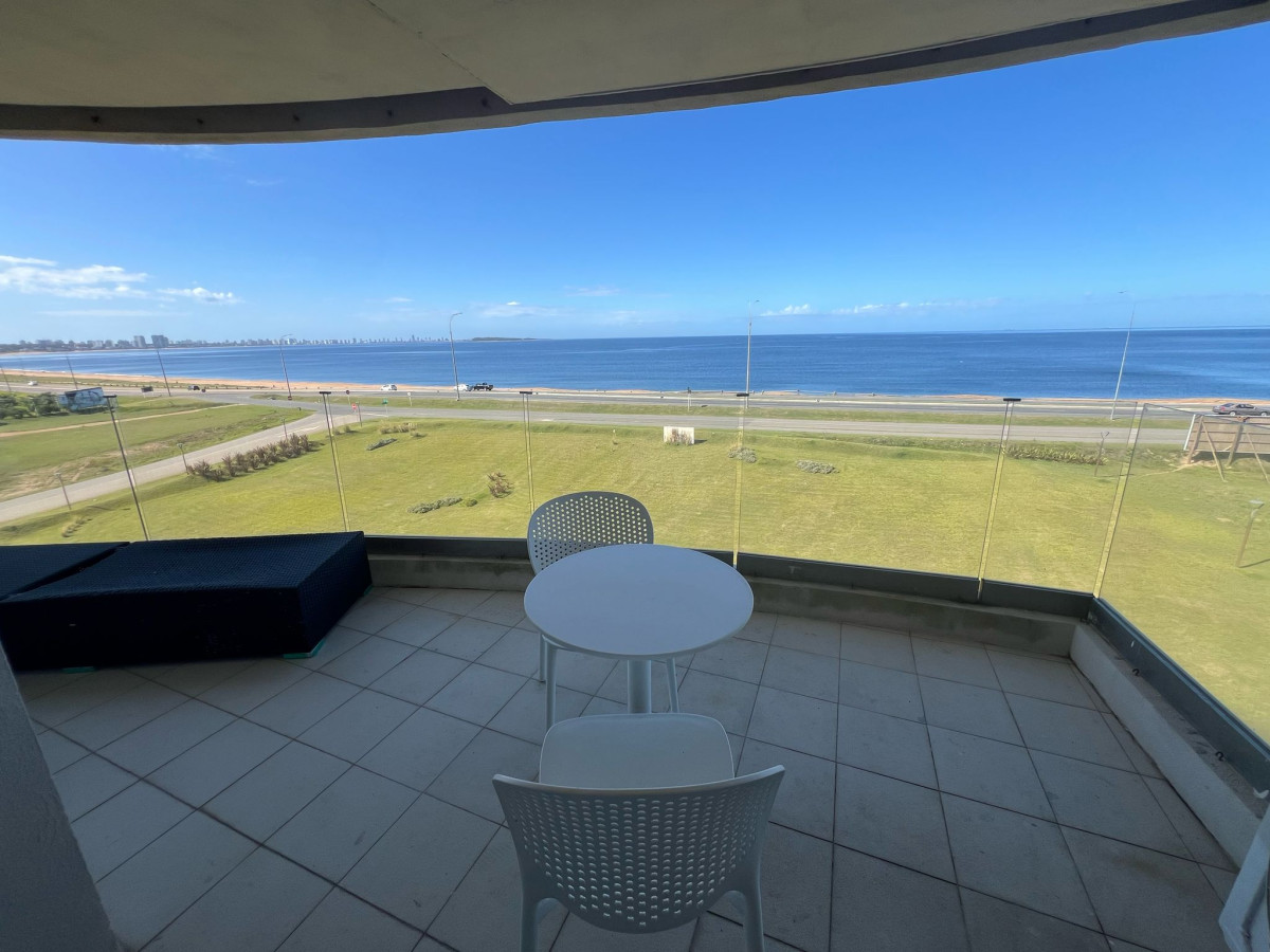 Alquiler Anual Pent House Frente al Mar 