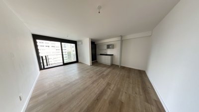 Venta de Apartamento a estrenar al frente con 2 Dormitorios y servicios barbacoa, Gym y más C649BP