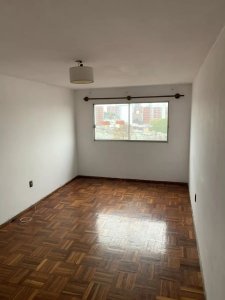 Venta de Apartamento en Buceo con 3 Dormitorios y Bajos Gastos Comunes C773B