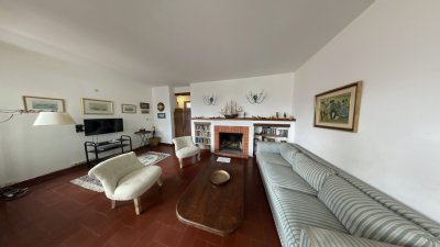 Alquiler de Apartamento de 3 Dormitorios 2 Garajes y 2 baños en la Península de Punta del Este