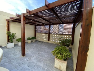 Venta de Apartamento de 160 m2 en la Península a 200 MTS del MAR con Garaje, Gym y más en Punta del Este