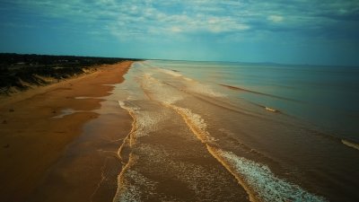 Alquiler de Casa de 2 Dormitorios con estufa a leña frente y fondo en Solymar sobre la interbalnearia