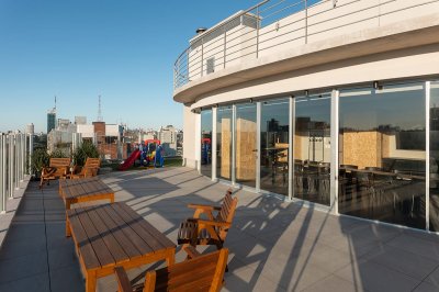 Apartamentos en Venta de 2 Dormitorios en Tres Cruces, con barbacoa, gym, cowork, parrilleros y más en Montevideo