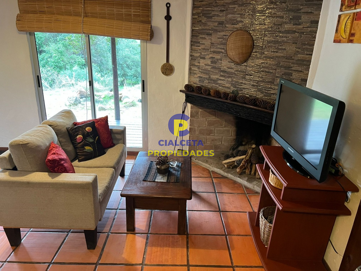 Villa Serrana - GoPunta - Portal Inmobiliario de Punta del Este - Maldonado