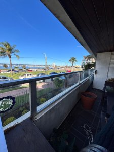 Hermosa propiedad de estilo en Puerto del Buceo 3 dorm y servicio 2 gges