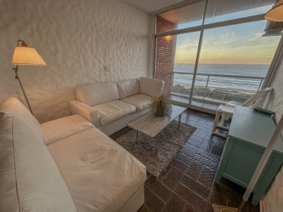 Apartamento en Alquiler con vistas al mar. 