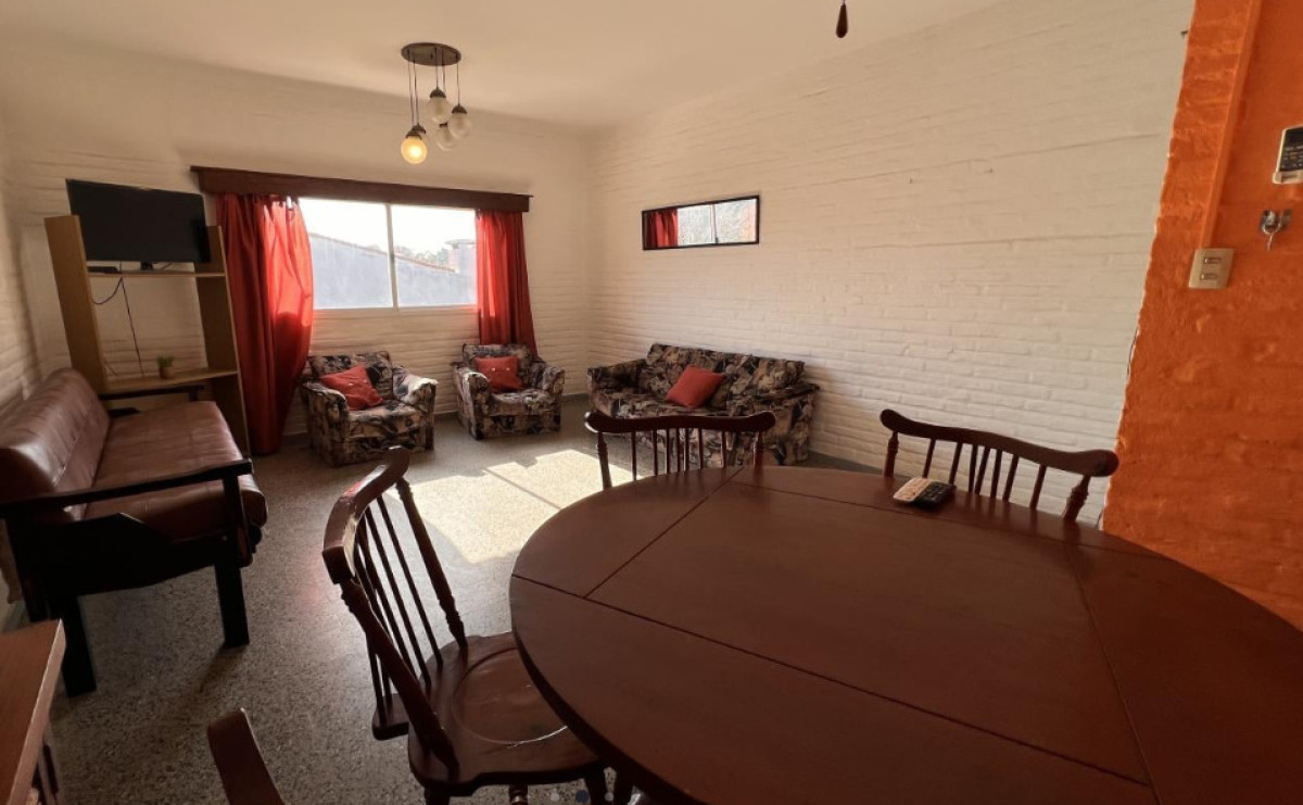 Apartamento de 2 dormitorios en venta, Piriapolis!