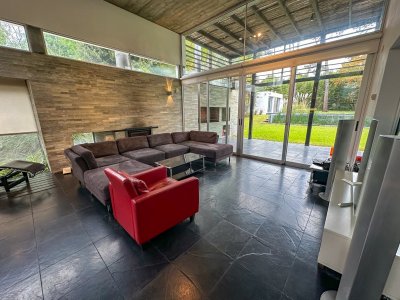 Exclusiva casa en San Rafael
