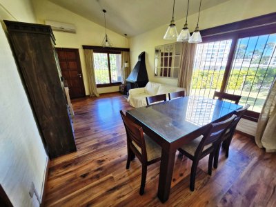 Casa en Cantegril en alquiler anual y temporario